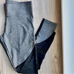 PINK Victoria’s Secret | Gray and Black Leggings